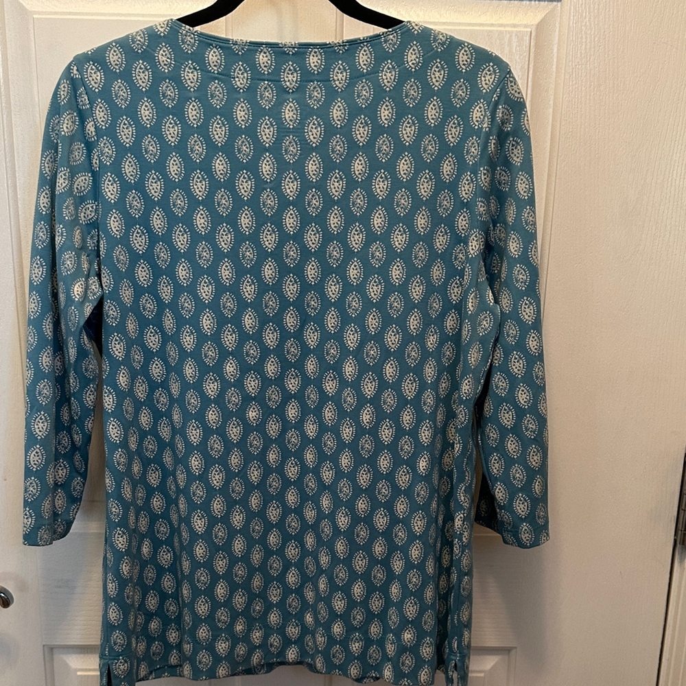 L.L. Bean Teal and White 100% Supima Cotton Printed Top 3/4 Sleeve Size M-Reg - Picture 4 of 5